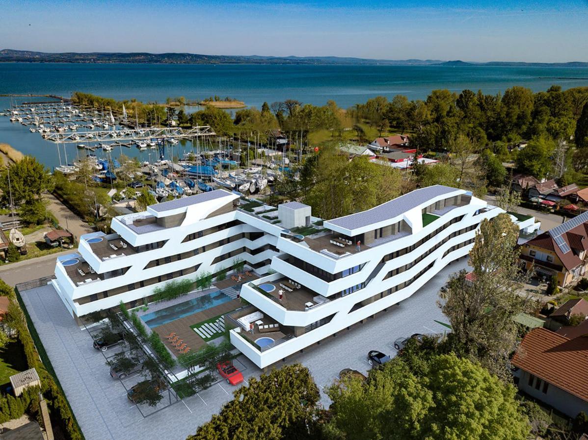 Marina Apartman Hotel Balatonszárszó Екстериор снимка